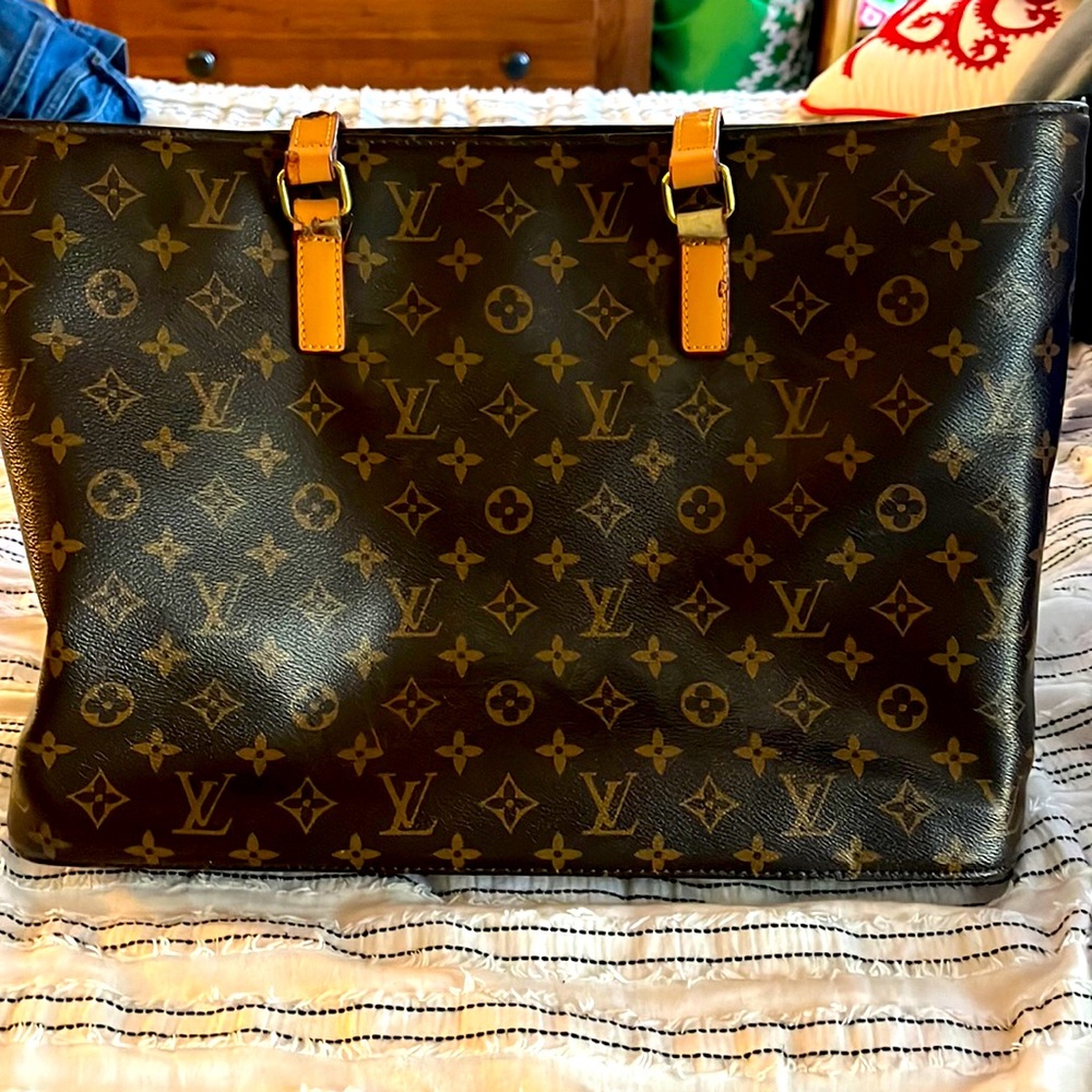 Womens shoulder bag